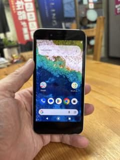 スマートフォン　シャープ　Android oneのサムネイル