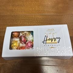 【新品未開封】LINDT リンドール　誕生日ギフト　ボックスチョコ　16個入りのサムネイル