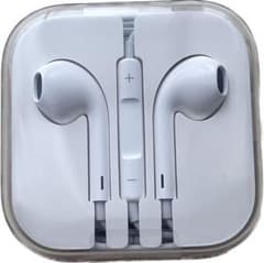 イヤホン Apple純正品のサムネイル