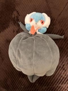 【値下げ可能】ポケモン 色違い 黒いメガサーナイト ぬいぐるみ ポケセン限定のサムネイル