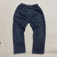 無印良品　チノパンのサムネイル