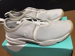 NIKE スニーカー ロデン ピナクルのサムネイル
