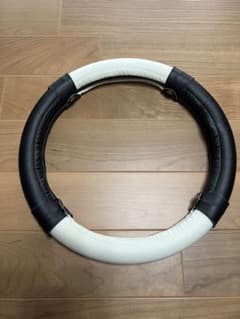 おしゃれハンドルカバー　レザー　ほぼ新品のサムネイル