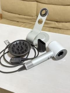 ダイソン ヘアードライヤー HD01白 ホワイト シルバー スタンド 付属品