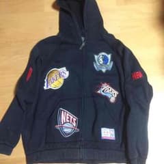 【貴重品】NBAパーカーのサムネイル