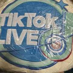TikTok LIVE クッション - メルカリ