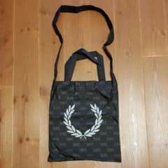 FRED PERRY 2ウェイバッグ(ショルダー&トート)のサムネイル