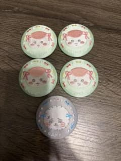 ちいかわ刺繍缶バッジビスケット2のサムネイル