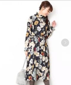 vis ♡︎フリルハイネックワンピースのサムネイル