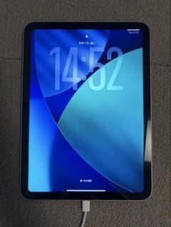 iPad10世代 64GB シルバー　WiFiモデル