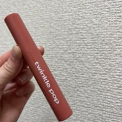 twinkle pop 口紅 100 Hug Beige【新品・未使用】のサムネイル