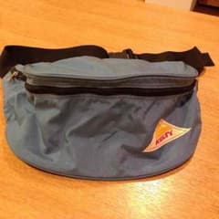 kazuさま専用。kelty ケルティ ボディバッグのサムネイル