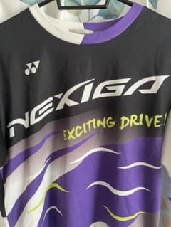 ネクシーガ Tシャツのサムネイル