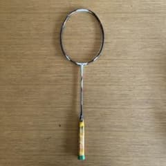 ヨネックス バトミントンラケット　ボルトリック80 voltric80 3UG5のサムネイル