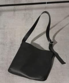 hare ハレ　レザーショルダーバッグのサムネイル