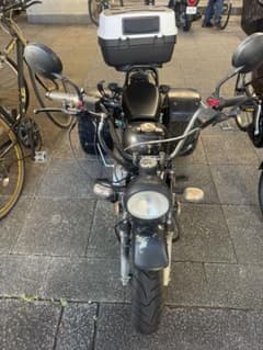 モンキー風トライク黒 三輪バイク 上部ボックス付き - メルカリ