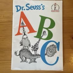 Dr. Seuss's ABC 洋書 Beginner Booksのサムネイル