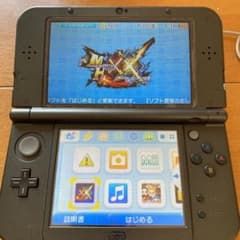 任天堂 New３DSＬＬブラックとモンスターハンターＸＸのサムネイル