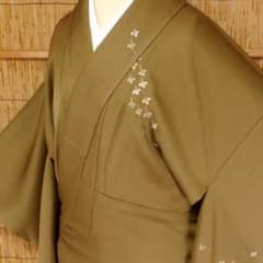 とも様専用   訪問着 柄刺繍  背の高い方のサムネイル