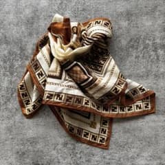 FENDI フェンディ スカーフ ハンカチ 大判 FF柄 ズッカ柄 ブラウン