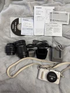 OLYMPUS PEN ミラーレスカメラ 2本レンズ付きのサムネイル