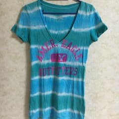 American Eagle Outfitters Tシャツのサムネイル