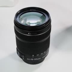 Canon EFS 18-135mm ズームレンズのサムネイル