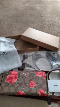 coach　コーチ　長財布　花柄　ブラウン　巾着　箱付　(^o^)のサムネイル