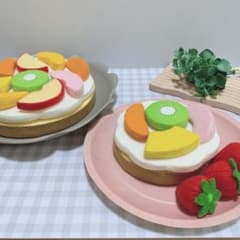 フェルトままごと ネイキッドケーキのサムネイル