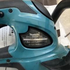 ジャンク品】 マキタ 18V 400mm 充電式生垣バリカン MUH404D - メルカリ