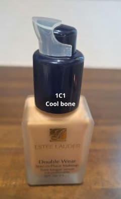 ESTEE LAUDER Double Wear 1C1 COOL　BONEのサムネイル