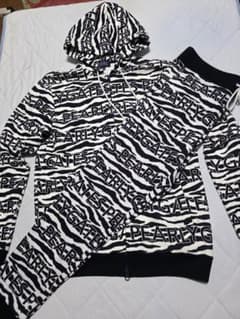 （新品）パーリーゲイツ 、もやっとロゴ柄シリーズ、セットアップ、サイズ0 新品）パーリーゲイツ 、もやっとロゴ柄シリーズ、セットアップ