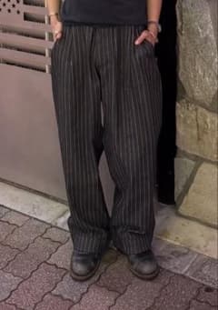 ヒッコリー風ベイカータックデニムワイドストレートパンツ ストライプ 