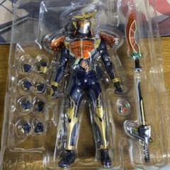 【最終値下げ済】S.H.Figuarts 仮面ライダー鎧武のサムネイル