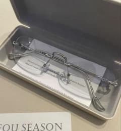 リムレスメガネのサムネイル