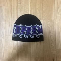 Supreme 黒紫 ロゴ刺繍 ニット帽のサムネイル