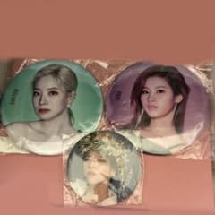 TWICE ダヒョン 缶バッジ サナ ナヨン TWICE 缶バッジ まとめ売り ジョンヨンダヒョンサナ - メルカリ