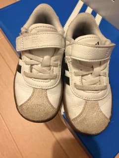 adidas サンバのサムネイル