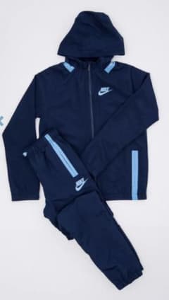 みきさま専用　NIKE ナイキ　ウインドブレーカーのサムネイル