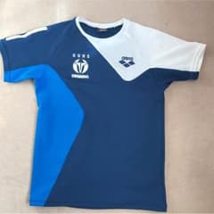 美品！大学Ｔシャツのサムネイル