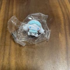 サンリオ　シナモロール　おやすみのひ　ガチャガチャのサムネイル