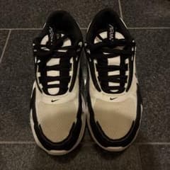NIKE AIR MAX スニーカー ホワイト ブラックのサムネイル