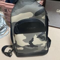 COACH ボディバッグ カモフラージュ柄 ショルダーバッグ - メルカリ