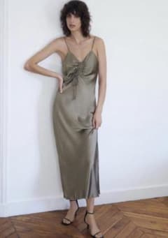 ZARA キャミワンピースのサムネイル