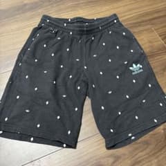 adidas アディダスオリジナル　ハーフパンツ　スエットパンツのサムネイル