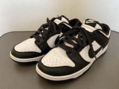 NIKE DUNK LOW パンダ　箱無しのサムネイル