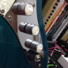 コントロールノブ ギター ベース用のサムネイル