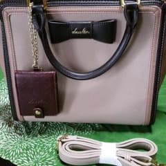 新品dazzlinのバッグ値下げしますのサムネイル