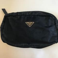 プラダ！ナイロンポーチ！難ありにより激安出品のサムネイル