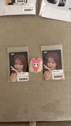 TWICE モモ THIS IS FOR WORLD グッズセットのサムネイル